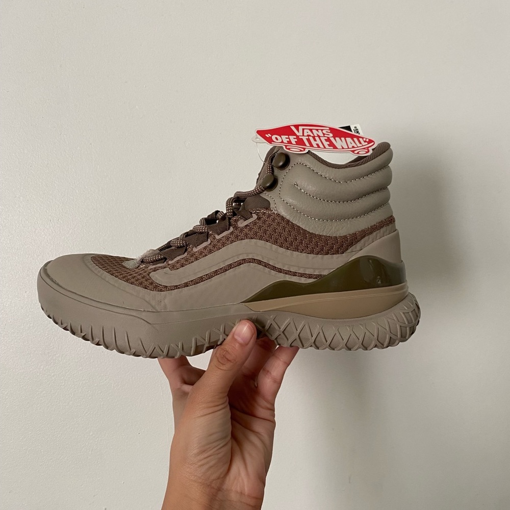 NEW-Vans City Hi Rise Walnut Pure